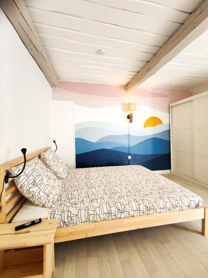 Grand Studio & Terrasse Privee Hyeres Bagian luar foto